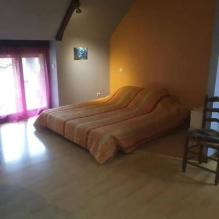 Chambre Chez L'Habitant Rueyres Экстерьер фото